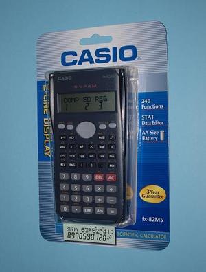 Calculadora científica Casio fx-82MS
