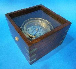 Brújula basculante con caja de madera